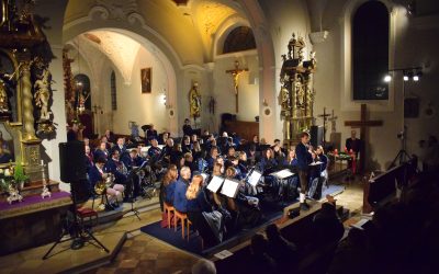 Blaskapelle Maisach überzeugt beim Weihnachtskonzert